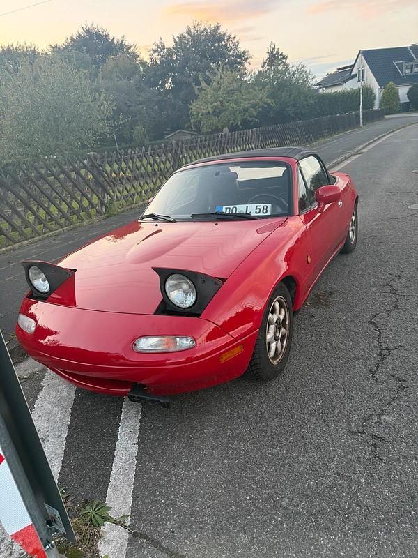 Rot Gebraucht 1997 Mazda MX5 Cabrio | 8.000 € (Fairer Preis) - Bild 1/4