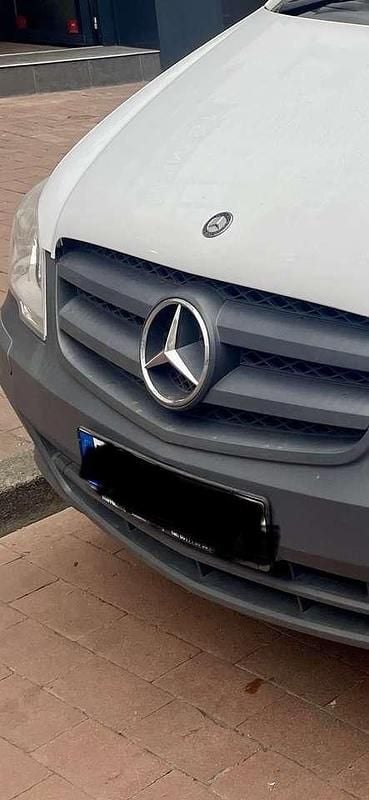 Weiß Gebraucht 2012 Mercedes Vito Van / Kleinbus | 6.590 € (Guter Preis) - Bild 1/4