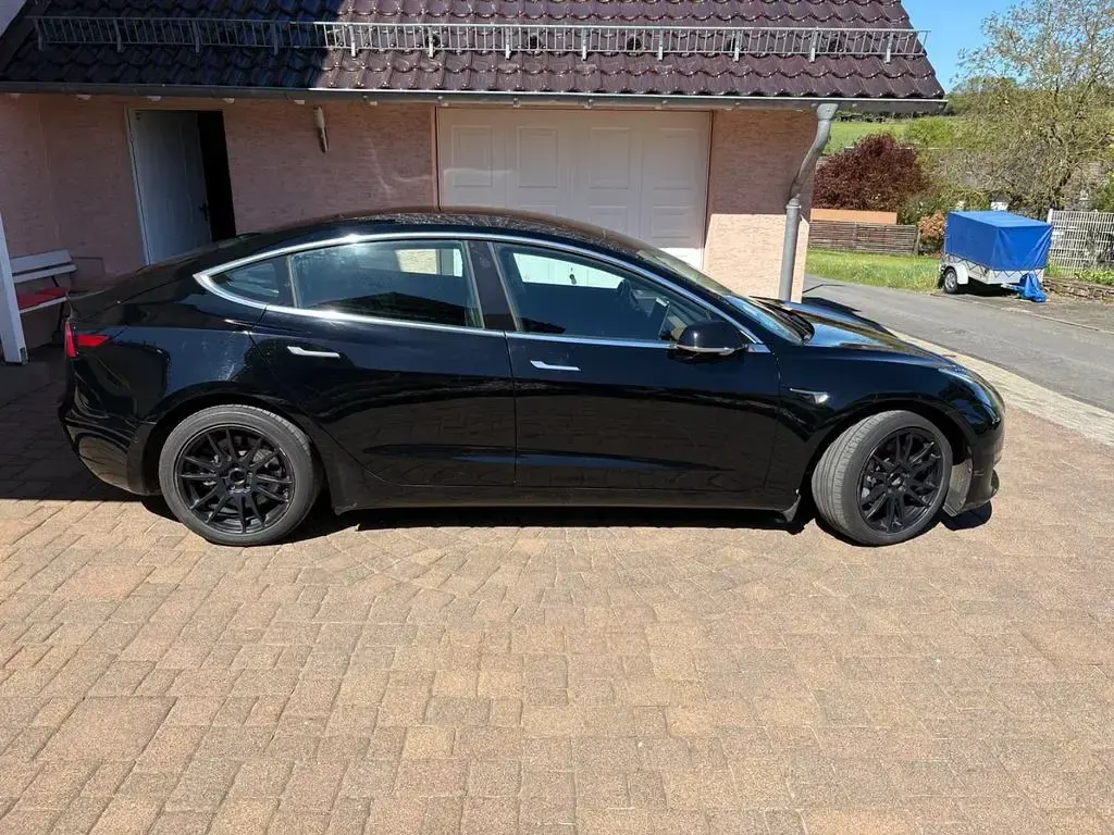 Occasion Tesla Model 3 Long Range AWD 366 kW (498 ch) 2019 Noir Berline