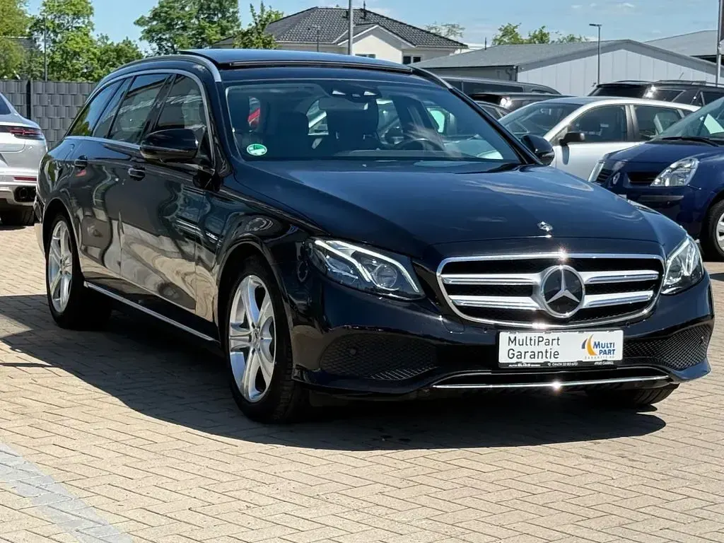 Gebraucht Mercedes E350 258 PS (189 kW) 2018 Schwarz Kombi