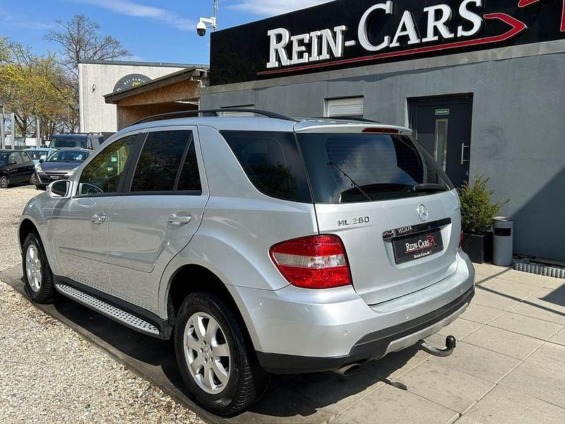 Gebraucht Mercedes ML280 190 PS (139 kW) 2006 Silber SUV