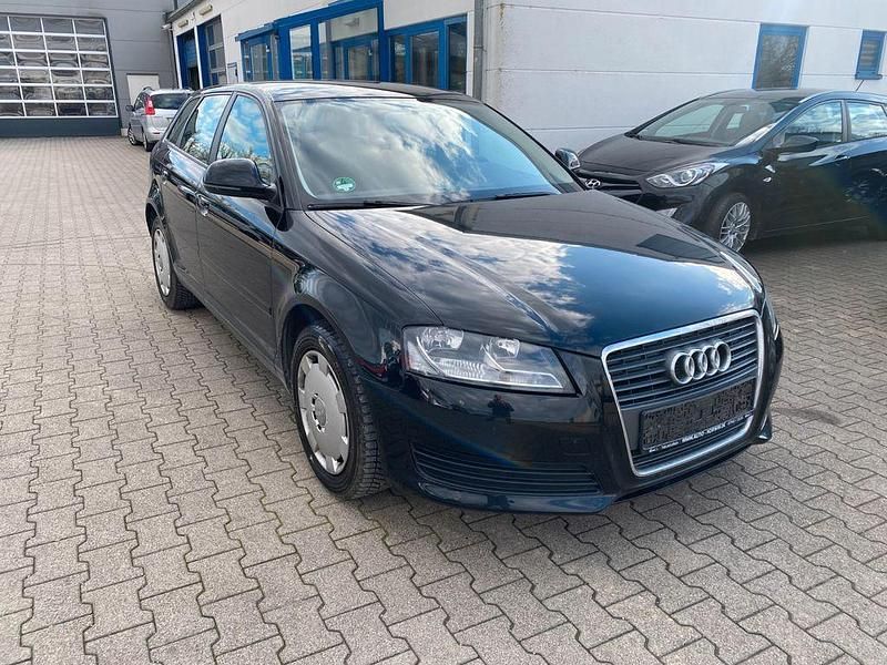 Second-hand Audi A3 Attraction 125 CP (91 kW) 2009 Negru Hatchback