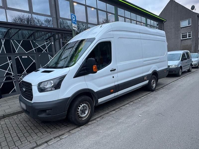 Usado Ford Transit 105 HP (77 kW) 2017 Branco Monovolume