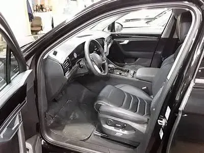 Gebraucht VW Touareg 231 PS (169 kW) 2025 Schwarz SUV