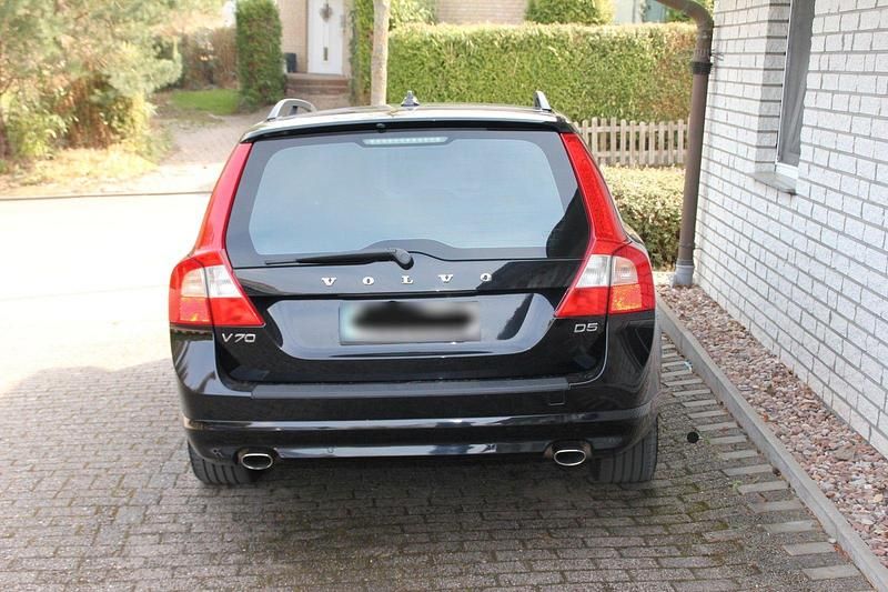 Używany Volvo V70 Pro 215 KM (158 kW) 2012 Czarny Kombi