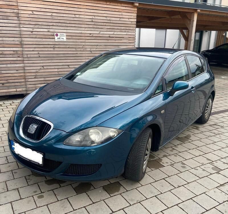 Blau Gebraucht 2008 Seat Leon Limousine | 2.100 € (Fairer Preis) - Bild 1/4