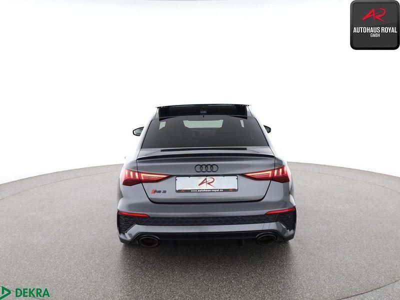 Gebraucht Audi RS3 Ambiente 400 PS (294 kW) 2022 Grau Limousine
