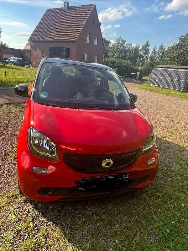 Rot Gebraucht 2015 Smart ForFour Kleinwagen | 6.500 € (Fairer Preis) - Bild 1/4