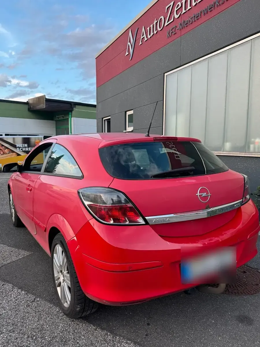 Gebraucht Opel Astra GTC 125 PS (91 kW) 2005 Rot Kleinwagen