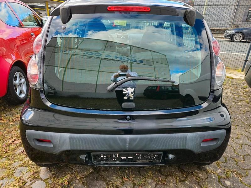 Gebraucht Peugeot 107 68 PS (50 kW) 2005 Schwarz Kleinwagen