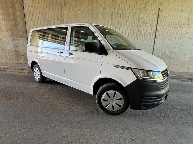 Weiß Gebraucht 2021 VW Caravelle Van / Kleinbus | 25.990 € (Superpreis) - Bild 1/4