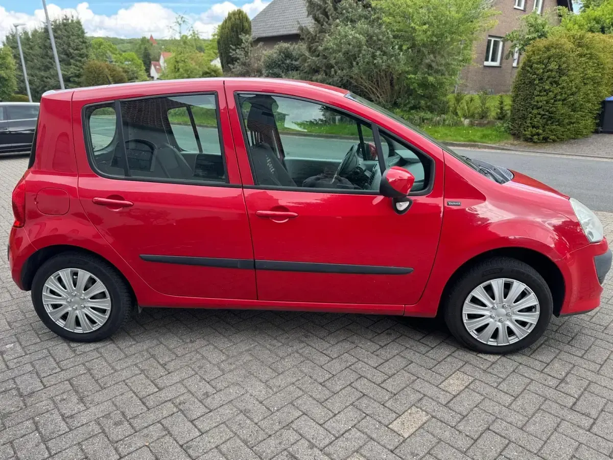 Gebraucht Renault Modus 75 PS (55 kW) 2011 Rot Van / Kleinbus