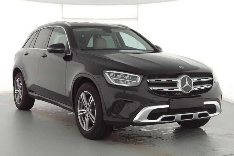 Schwarz schwarz Gebraucht 2021 Mercedes 200 Business SUV | 36.829 € (Fairer Preis) - Bild 1/4