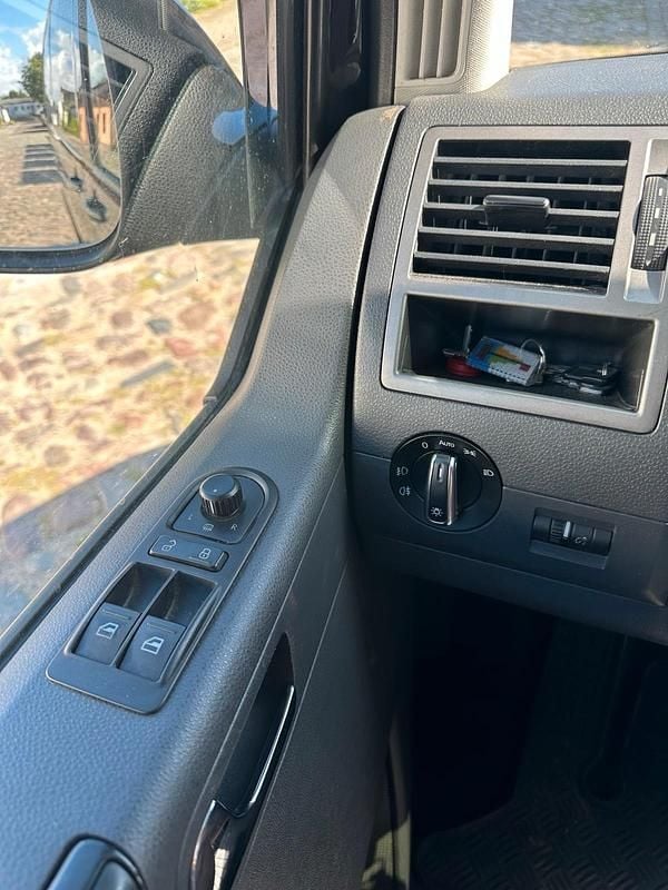 Gebraucht VW T5 180 PS (132 kW) 2013 Schwarz Van