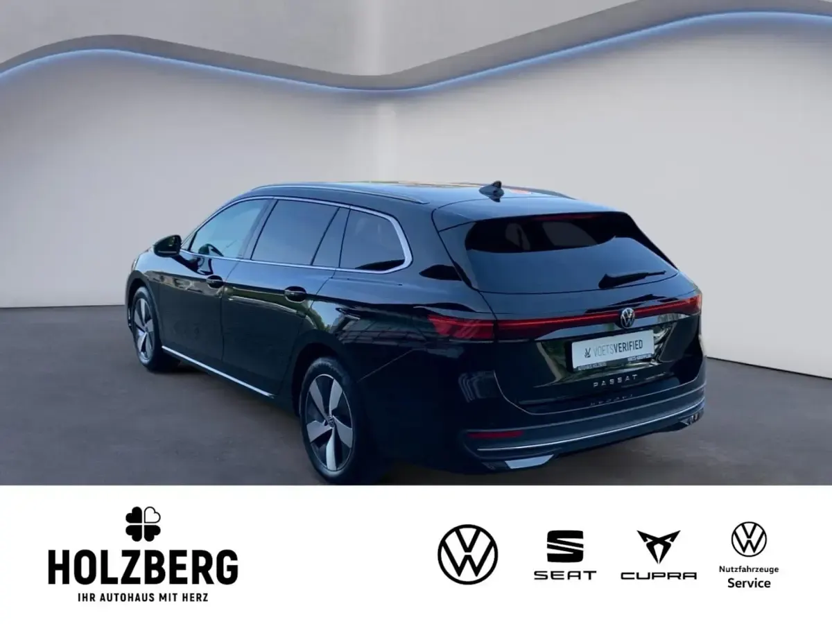 Gebraucht VW Passat Business 150 PS (110 kW) 2025 Schwarz Limousine