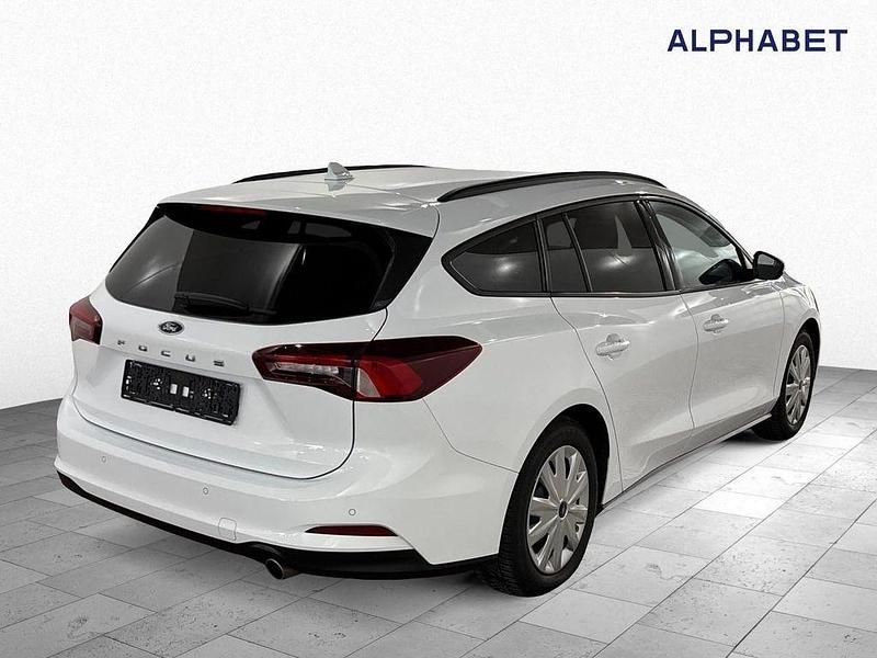 Gebraucht Ford Focus Cool & Connect 120 PS (88 kW) 2023 Weiß Limousine