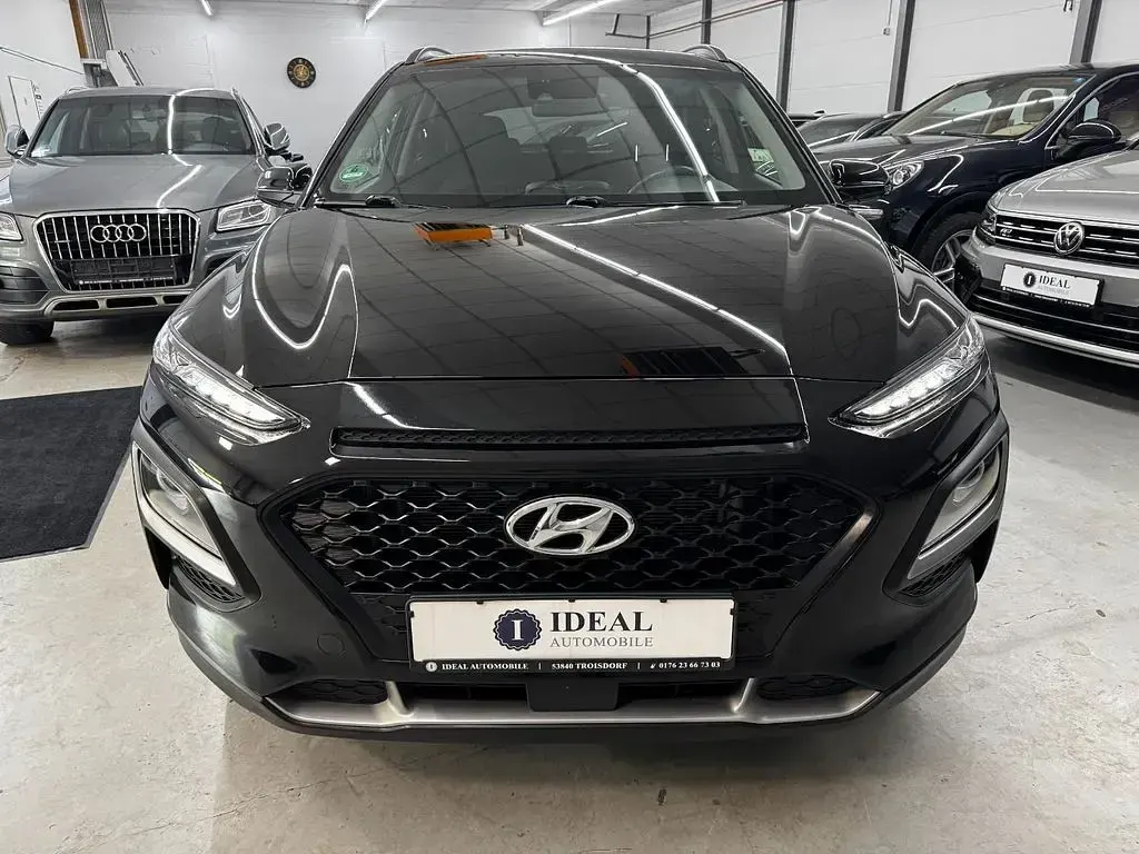 Gebraucht Hyundai Kona Advantage 120 PS (88 kW) 2020 Schwarz SUV