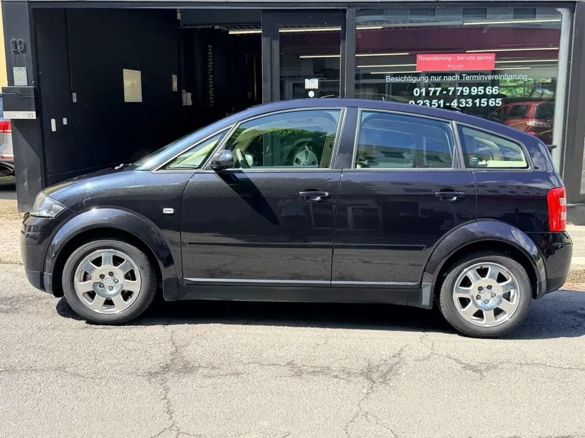Gebraucht Audi A2 75 PS (55 kW) 2002 Blau Kleinwagen