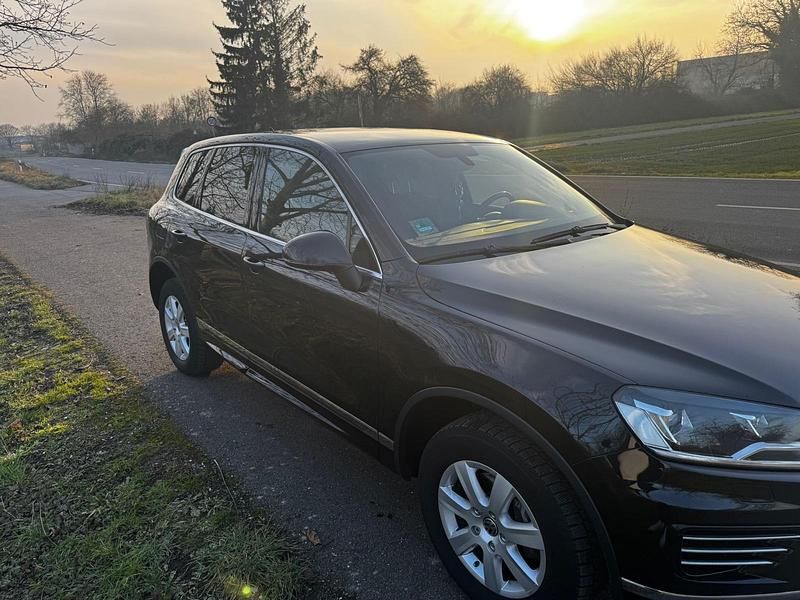 Gebraucht VW Touareg Edition 262 PS (192 kW) 2017 Schwarz SUV