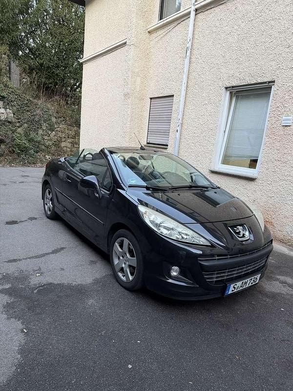 Gebraucht Peugeot 207 120 PS (88 kW) 2011 Schwarz Cabrio