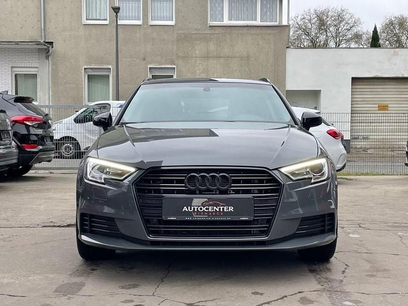 Gebraucht Audi A3 Sport 150 PS (110 kW) 2017 Grau Limousine