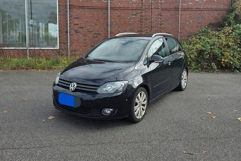 Schwarz Gebraucht 2010 VW Golf Plus Team Van / Kleinbus | 5.300 € (Guter Preis) - Bild 1/4