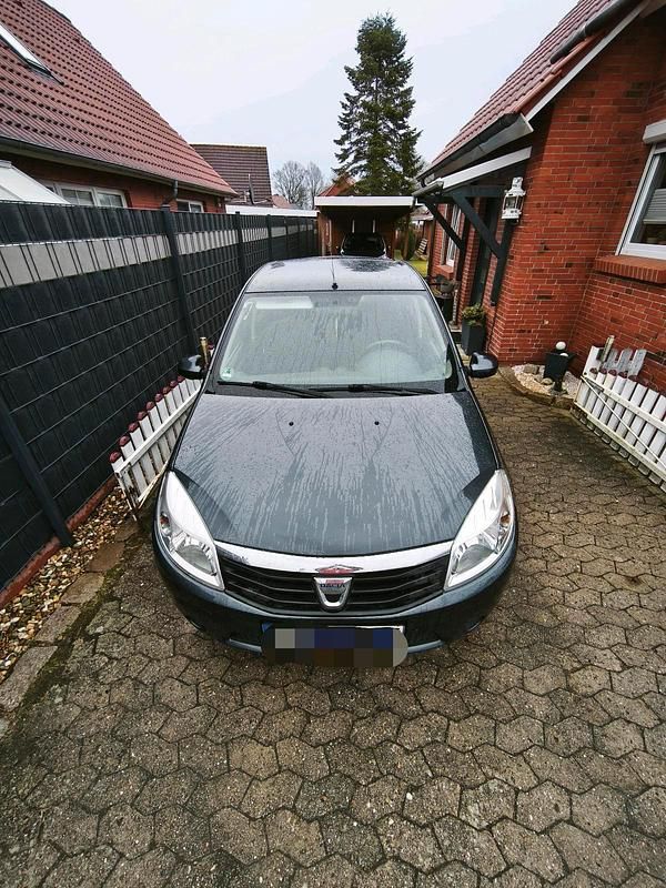 Gebraucht Dacia Sandero 75 PS (55 kW) 2012 Andere farben Kleinwagen