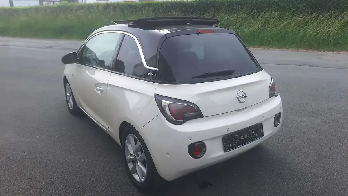 Gebraucht Opel Adam Open Air 87 PS (63 kW) 2016 Cream white Kleinwagen