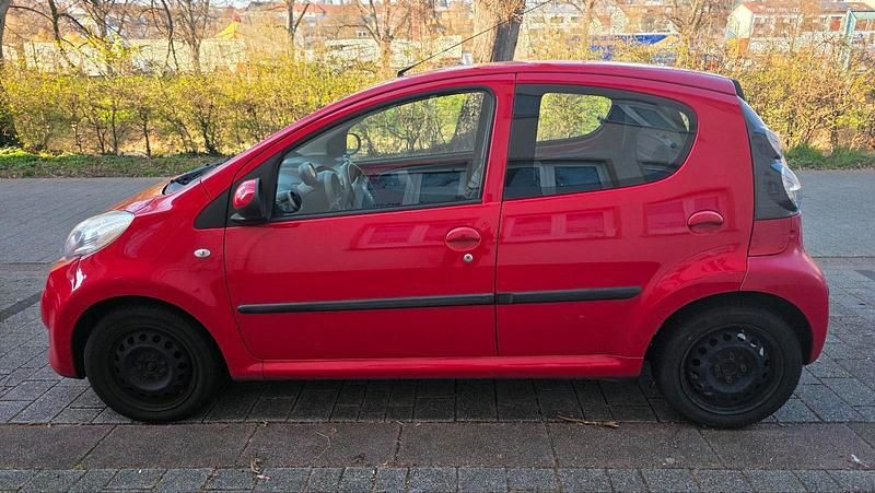 Gebraucht Citroën C1 68 PS (50 kW) 2009 Rot Kleinwagen