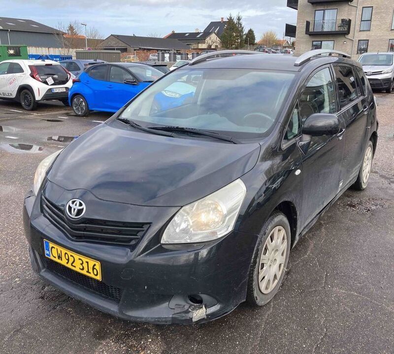 Gebraucht 2012 Toyota Verso Life Van / Kleinbus | 700 € - Bild 1/4