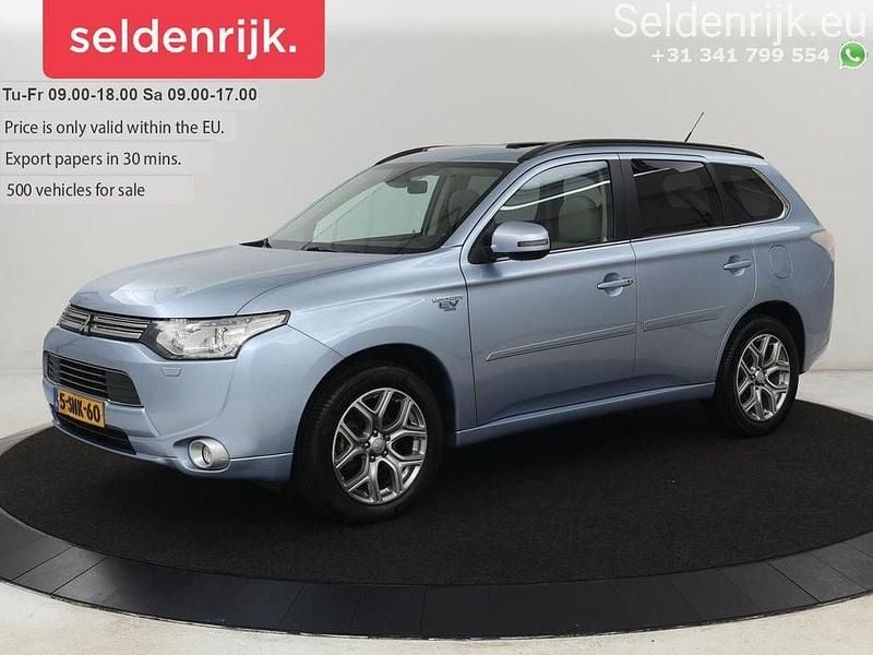 Blau Gebraucht 2013 Mitsubishi Outlander P-HEV Instyle SUV | 13.400 € (Fairer Preis) - Bild 1/4