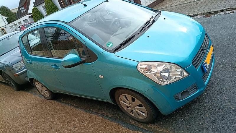 Gebraucht Suzuki Splash Comfort 86 PS (63 kW) 2009 Blau Kleinwagen