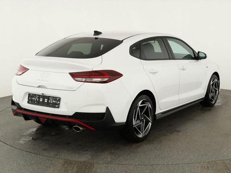 Neu Hyundai i30 N Line 140 PS (102 kW) 2025 Atlas white Limousine