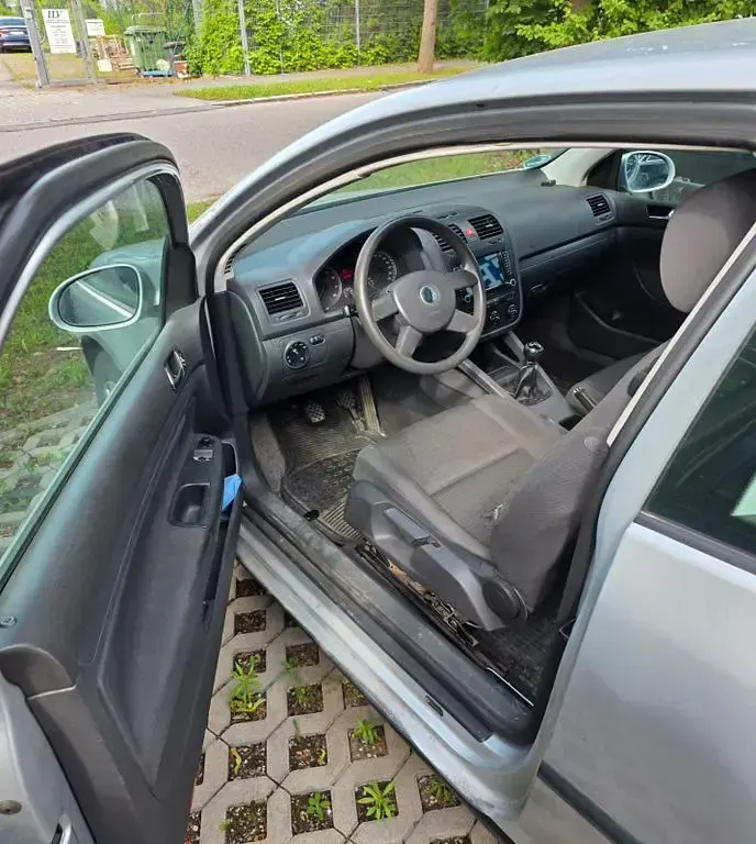 Gebraucht VW Golf IV Comfortline 90 PS (66 kW) 2004 Silber Limousine