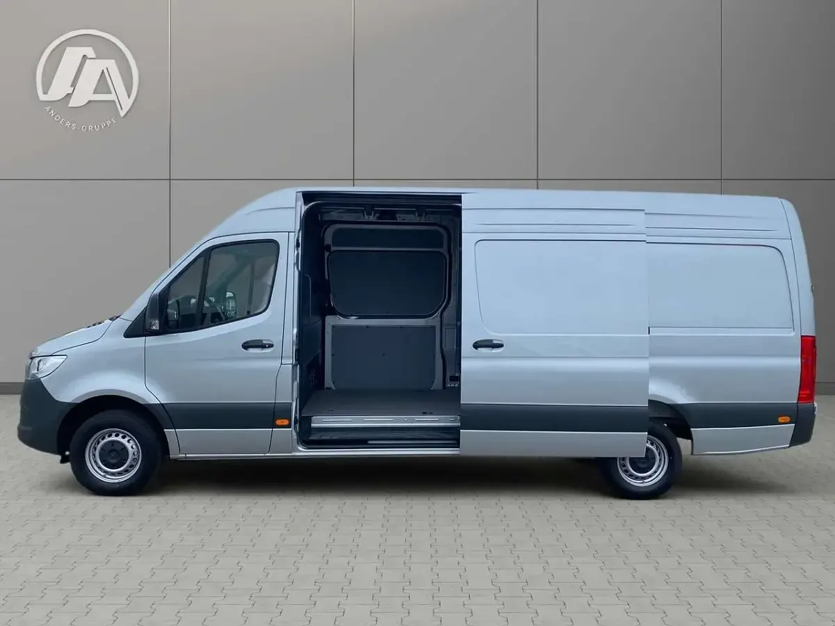 Ny Mercedes Sprinter 170 HK (125 kW) 2026 Sølv Van