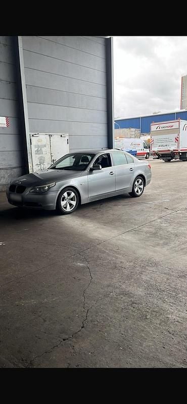 Second-hand BMW 525 192 CP (141 kW) 2004 Gri Berlinǎ
