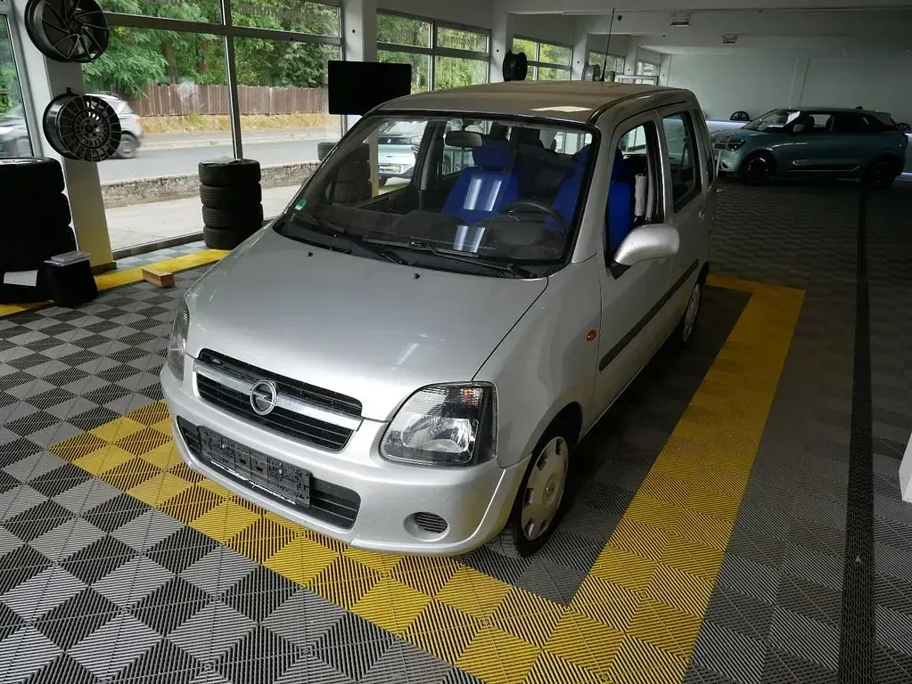Gebraucht Opel Agila Edition 60 PS (44 kW) 2005 Silber Van / Kleinbus