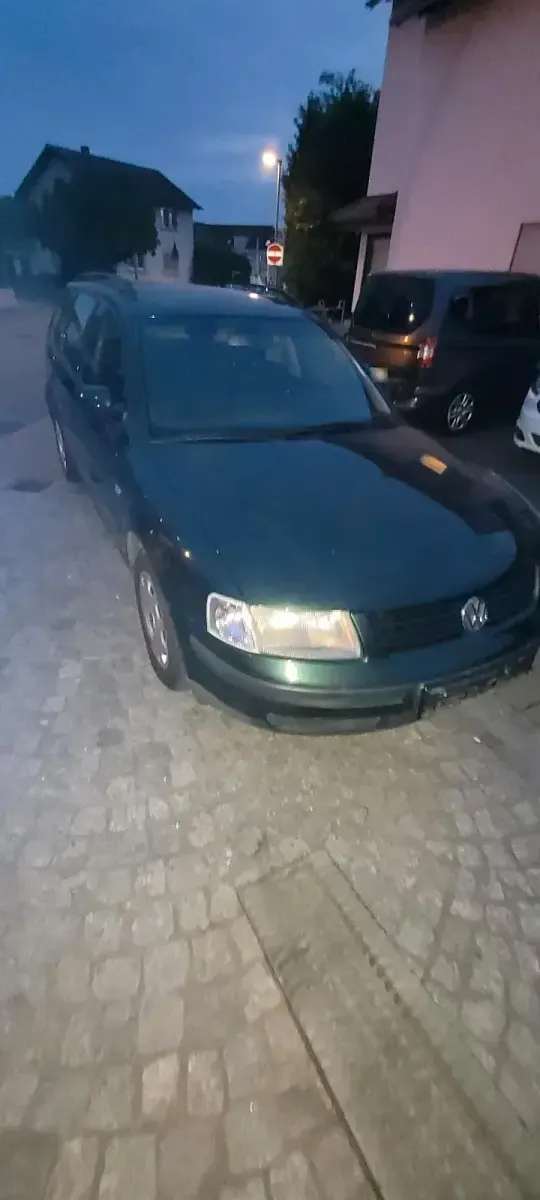 Używany VW Passat 101 KM (74 kW) 1998 Zielony Kombi