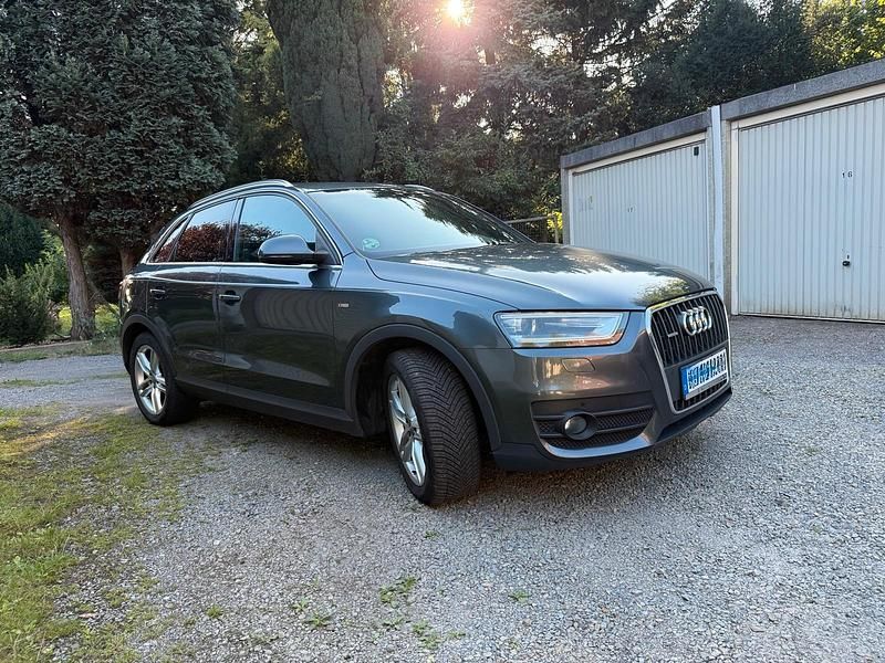 Grau Gebraucht 2012 Audi Q3 S-Line SUV | 9.500 € (Superpreis) - Bild 1/4