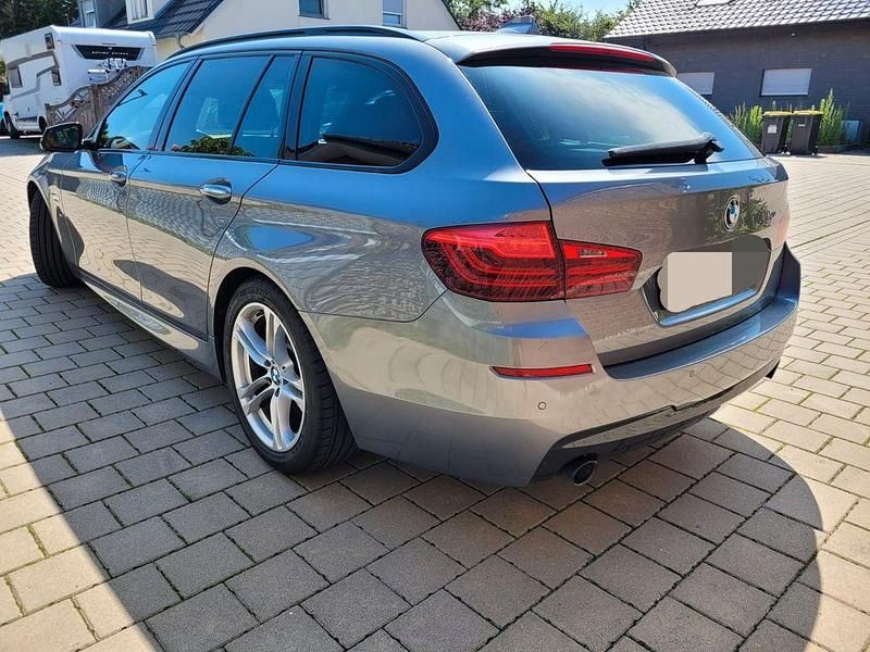 Grau Gebraucht 2014 BMW 535 Performance Kombi | 14.700 € (Fairer Preis) - Bild 1/4