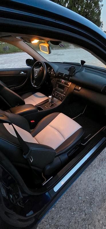 Gebraucht Mercedes C230 Sport Edition 192 PS (141 kW) 2005 Blau Coupé