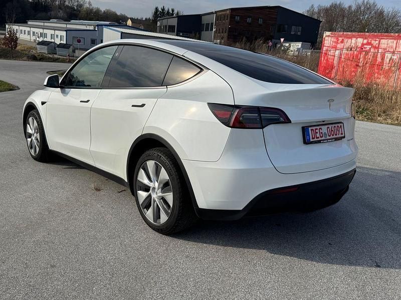 Gebraucht Tesla Model Y 378 kW (514 PS) 2023 Weiß SUV