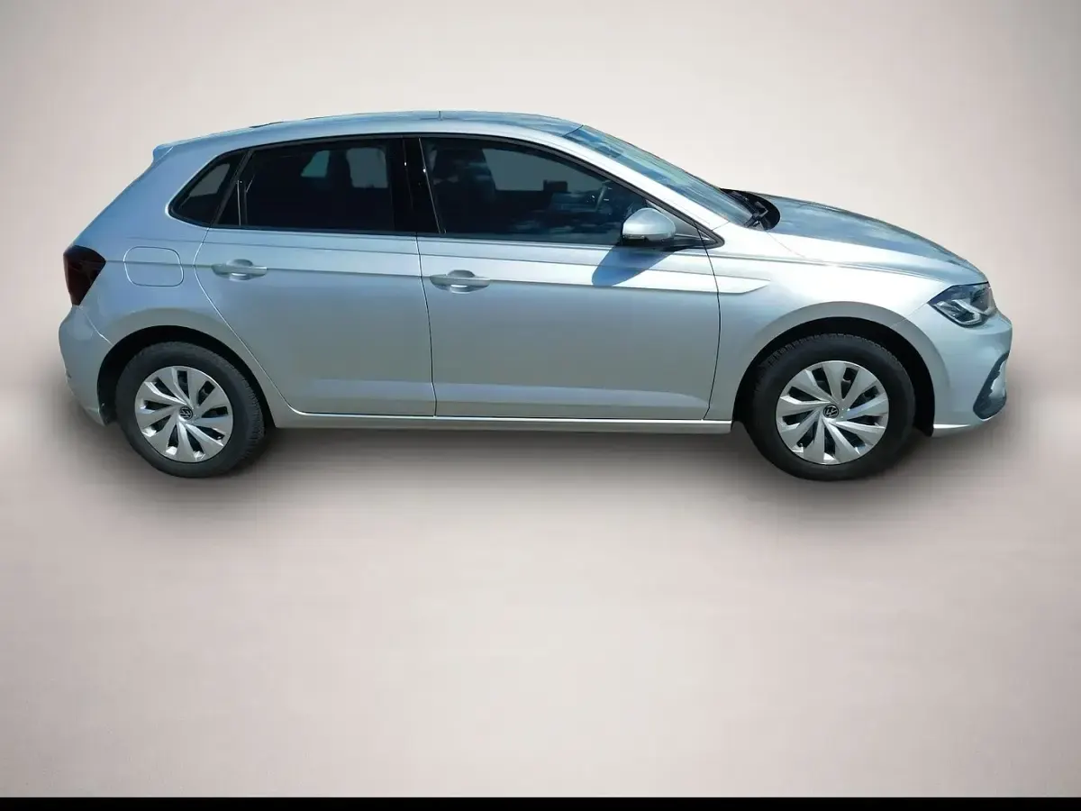 Gebraucht VW Polo Life 80 PS (58 kW) 2023 Silber Kleinwagen