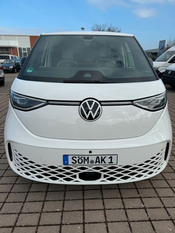 Candyweiß Gebraucht 2023 VW ID. Buzz Pro Van | 56.900 € (Teuer) - Bild 1/4