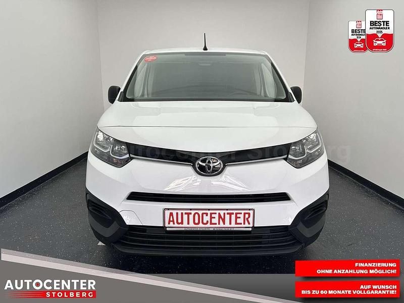 Gebraucht Toyota Proace 75 PS (55 kW) 2021 Schaumweiß Van / Kleinbus