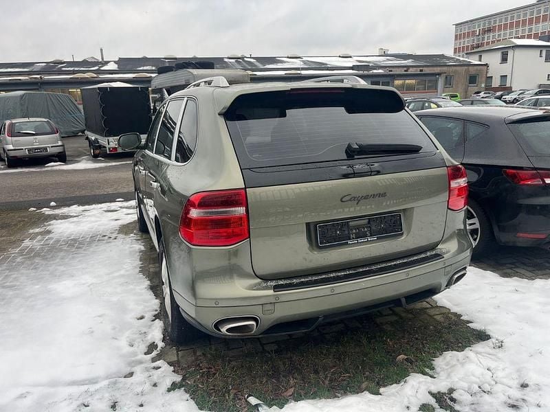 Gebraucht Porsche Cayenne 245 PS (180 kW) 2010 Grün SUV