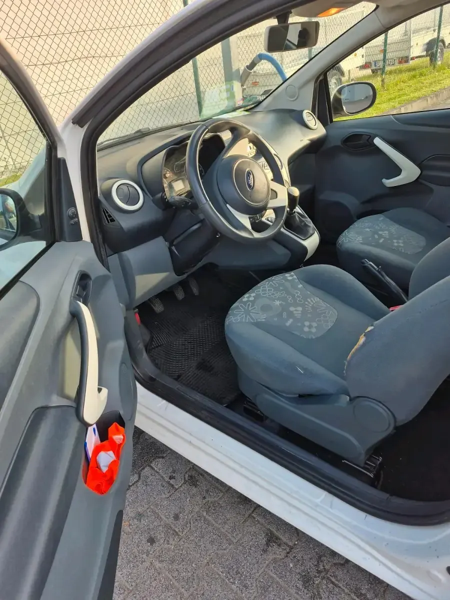Gebraucht Ford Ka 70 PS (51 kW) 2015 Weiß Kleinwagen