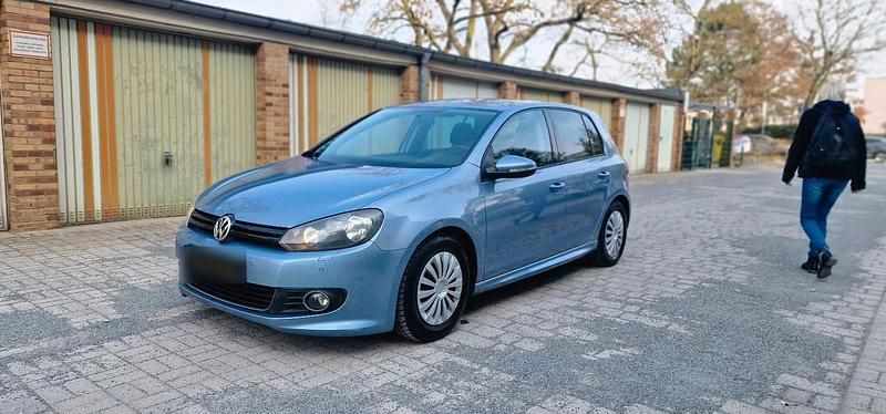Gebraucht VW Golf VII 105 PS (77 kW) 2012 Blau Limousine