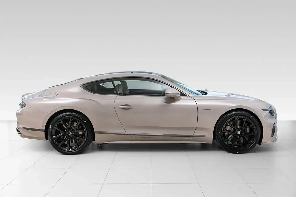 Neu Bentley Continental 782 PS (575 kW) 2026 Beige