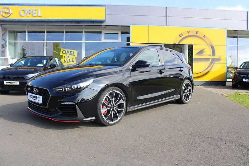 Schwarz Gebraucht 2020 Hyundai i30 Comfort Limousine | 21.999 € (Fairer Preis) - Bild 1/4